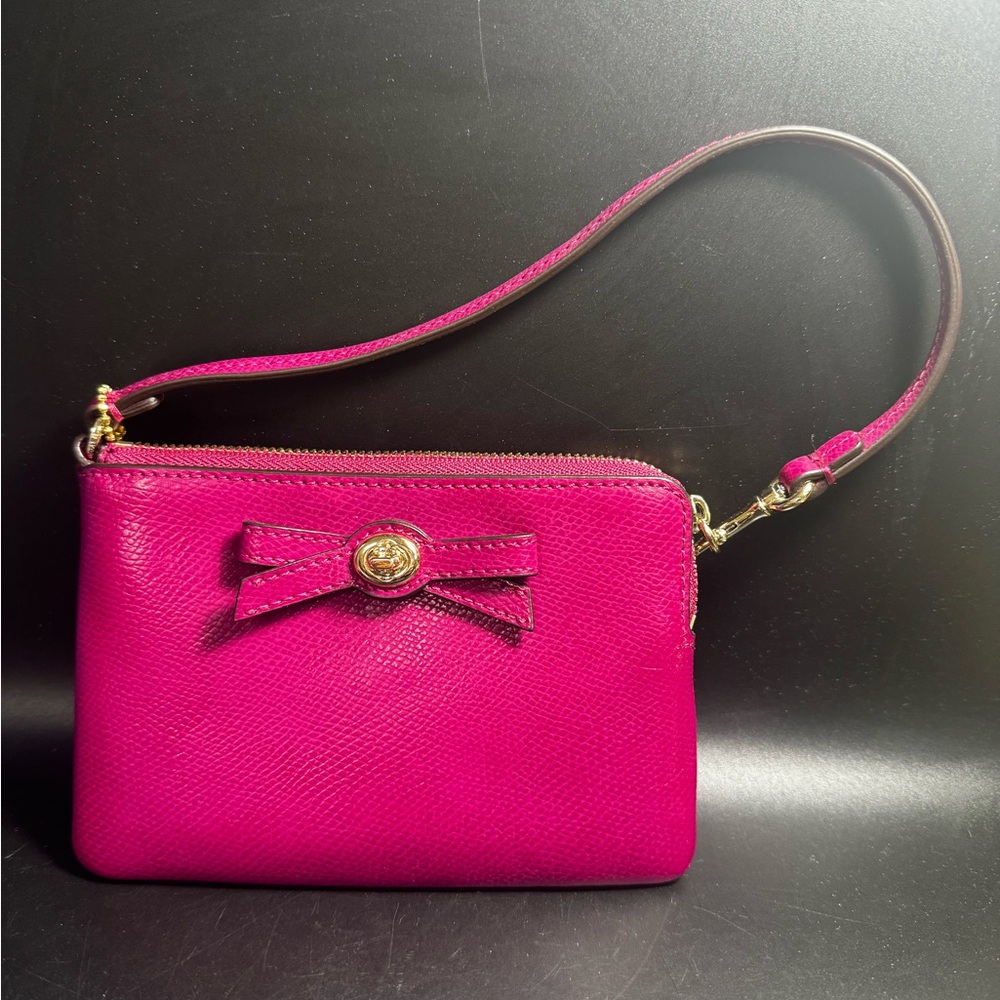 Coach F64648 Turnlock Small Wristlet w/Bow Cranber
